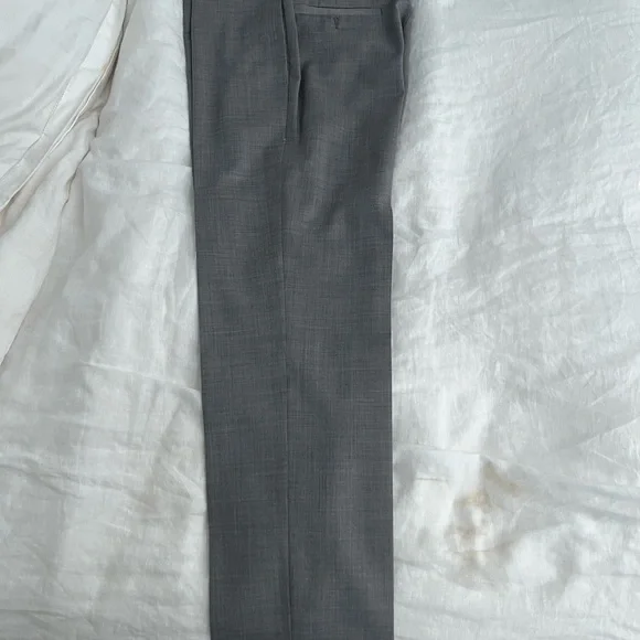 Men’s moschino gray with pink inside suit
